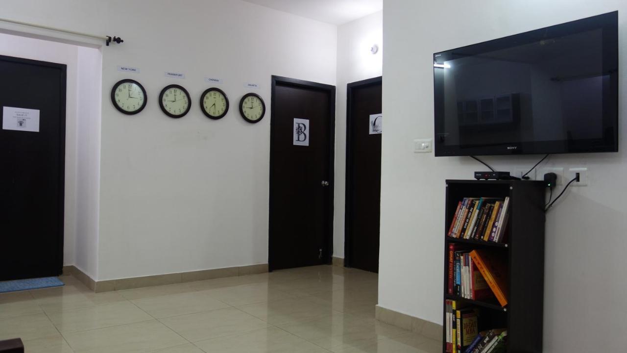 Service Near Airport & Rela Hospital Apartment *